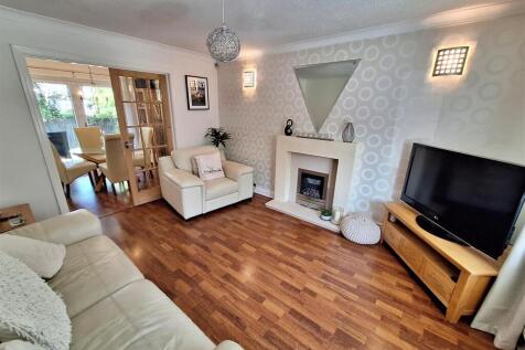 front room 2.jpg