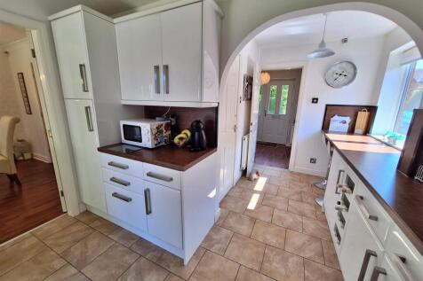 kitchen 3.jpg