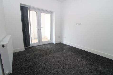 Bedroom 2.JPG