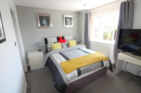 Bedroom 1.jpeg