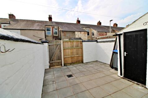 Rear Yard &amp; Out House.JPG