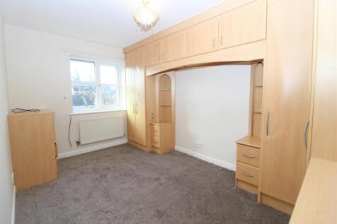 Bedroom 1.JPG