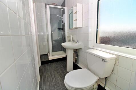 Shower Room.JPG