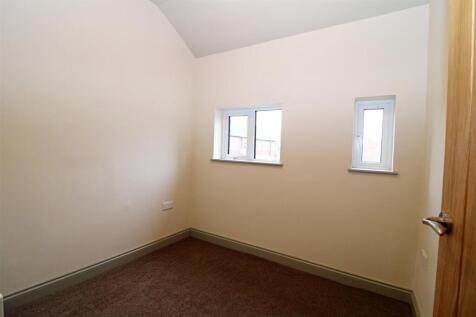Bedroom No 2.JPG