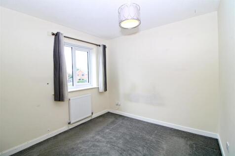 Bedroom 2.JPG