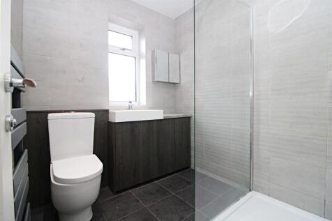 Shower Room.JPG