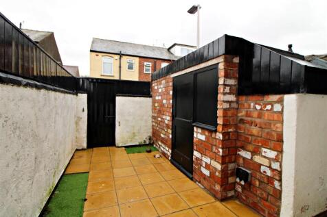 Rear Yard.JPG