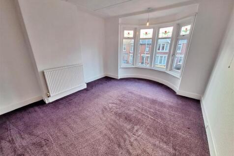 38 Saville Road, -.jpg