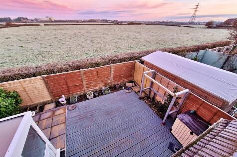 4 Bletchley Close.jpg