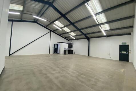 876 Plymouth Road 4.jpg