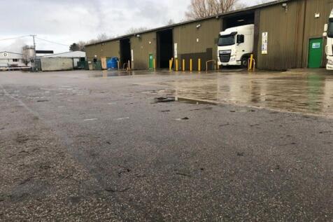 Service Yard.jpg