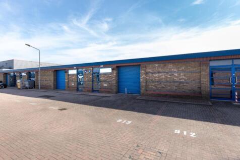 913 Yeovil Road 3.JPG