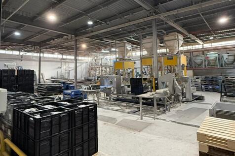 12warehouse1.jpg