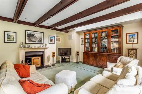 Artington-Court-39-1920.jpg