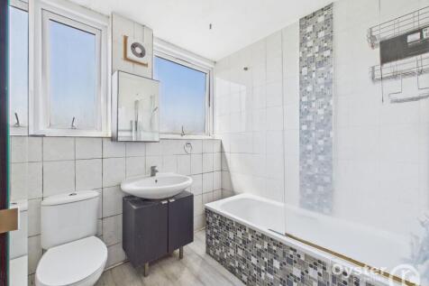 Family Bathrooom