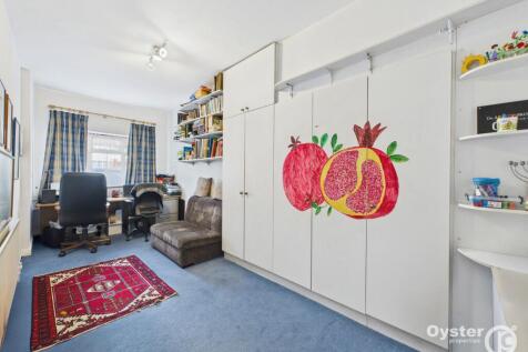 Bedroom 5/ Office