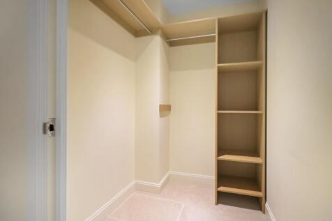 Walk-in Wardrobe