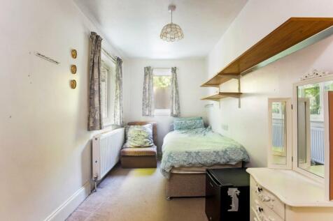 Ground Floor Bedroom/Study