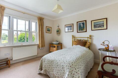 72555_3-Chartwell-Place-Shrewton-Salisbury (19).jp