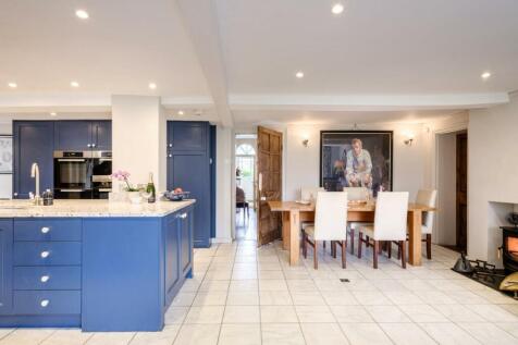 Redlynch Lodge-12.jpg