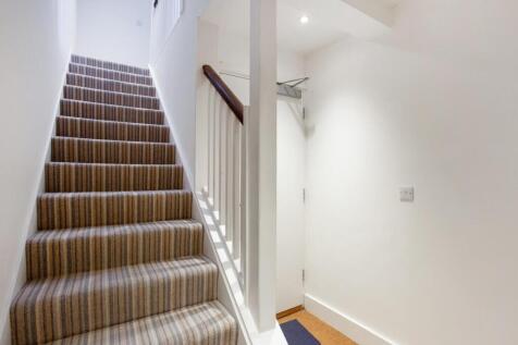 83760_3 Holt Court Brown Street (19).jpg