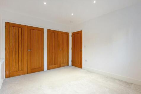 83760_3 Holt Court Brown Street (25).jpg