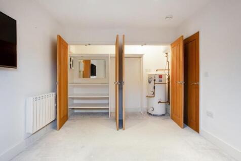 83760_3 Holt Court Brown Street (24).jpg