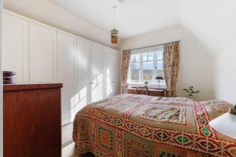 86536_Fosbry-Cottage-Lockeridge   (16).jpg