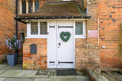 86658_Cleeve House Church Lane (7).jpg