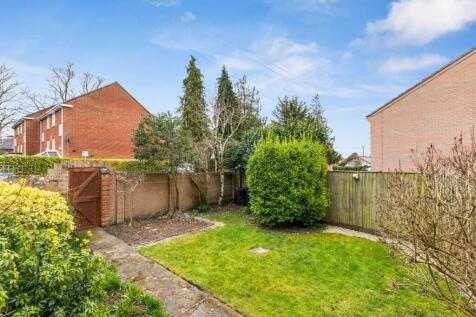 87488_4 St Margarets Close_(23).jpg