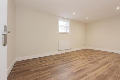 3 north street rear flat ph106.JPG