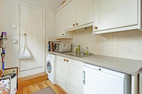 83691_12 Victoria Road (9).jpg