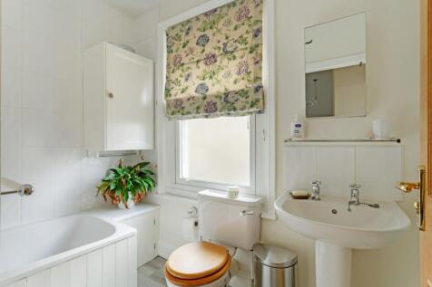 83691_12 Victoria Road (21).jpg