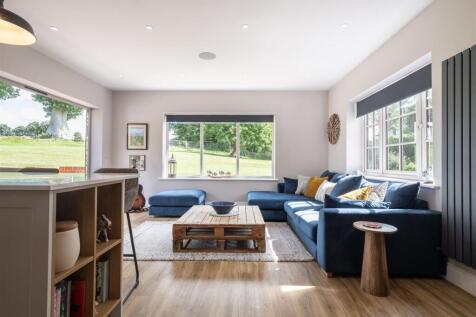 Below Star Cottage-23.jpg
