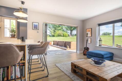 Below Star Cottage-20.jpg
