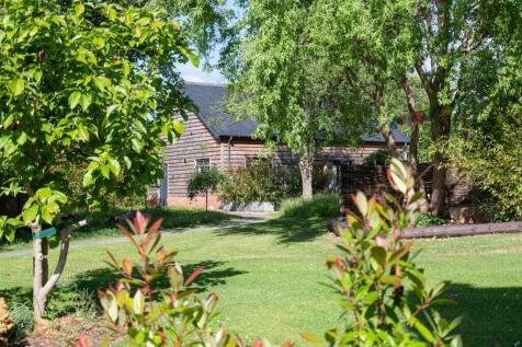 Below Star Cottage-25.jpg