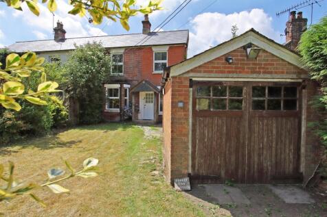 forest end cottage PH1.JPG