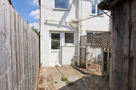 forest end cottage PH5.JPG