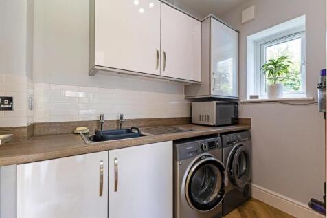 95135_24 Norman Drive Old Sarum (13).jpg