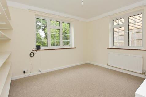 The Vicarage, West Lavington (16).JPG