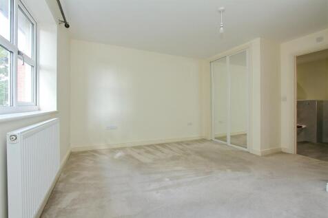 2 ivors court PH11.jpg