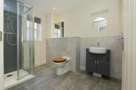 2 ivors court PH13.JPG