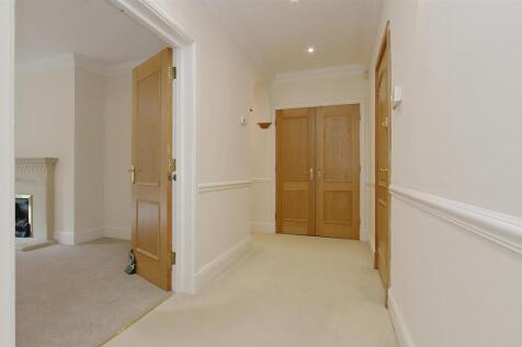 2 Atherton Court (6).JPG