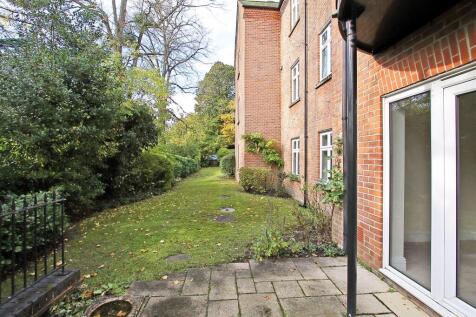 2 Atherton Court (19).JPG