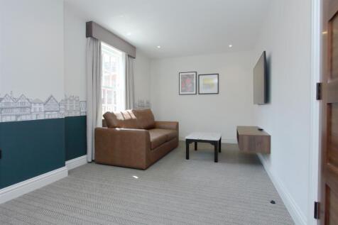 white hart old spitfire ph9.JPG