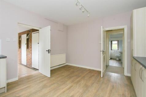 Little Bower (21).JPG