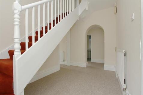 vicarage dewlands way PH32 copy.jpg