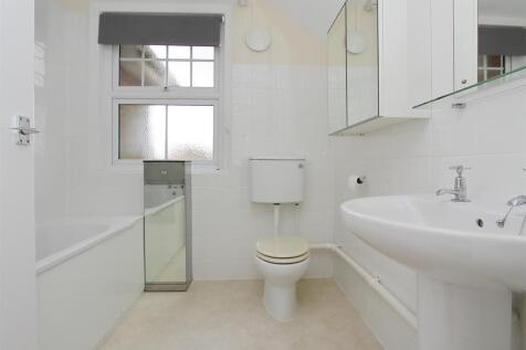 vicarage dewlands way PH28.JPG