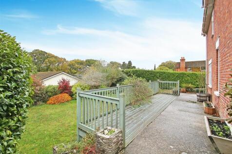 vicarage dewlands way PH5.JPG