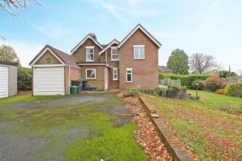 vicarage dewlands way PH2.JPG